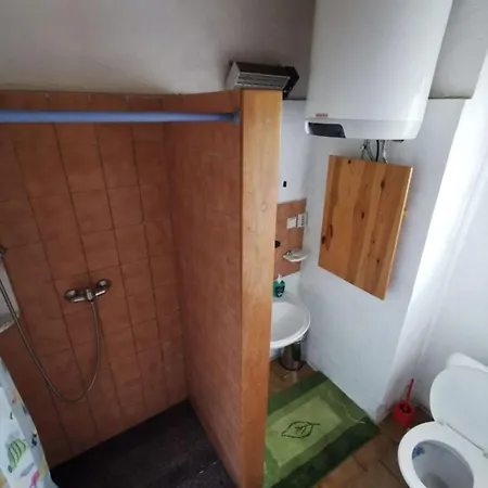 Hostel Chalupa Komusin *